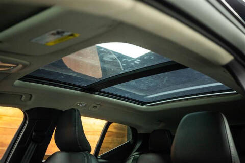 2024 Volvo XC40 B5 Plus Bright Theme