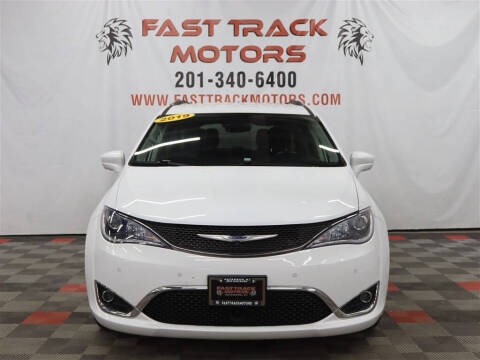 2019 Chrysler Pacifica Touring L