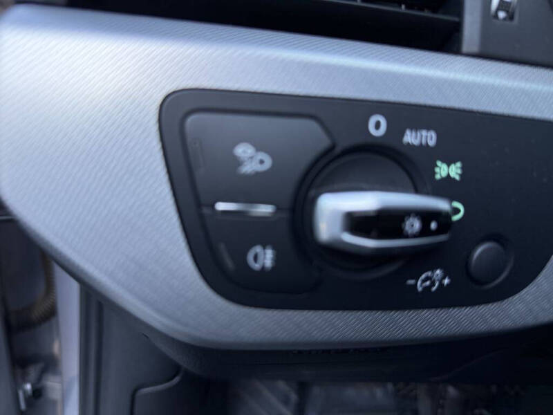 2017 Audi A4 2.0T quattro Premium