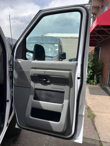 2024 Ford E-Series