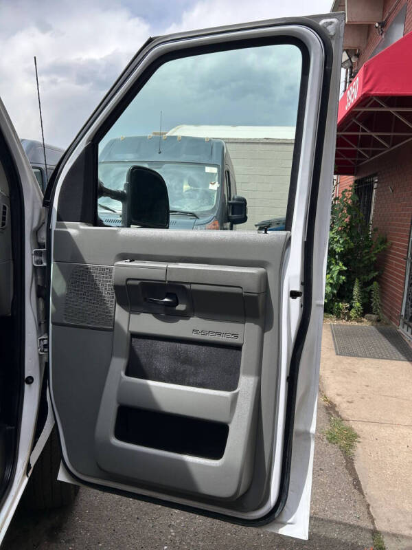2024 Ford E-Series