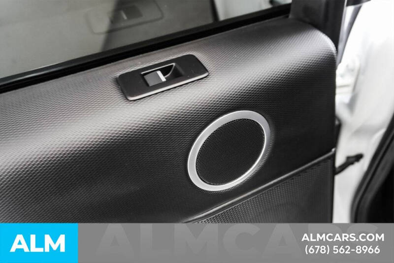 2022 Land Rover Discovery P300 S R-Dynamic