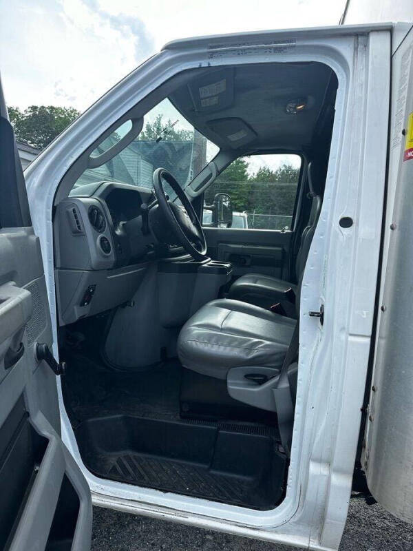2018 Ford E-Series E-350 SD