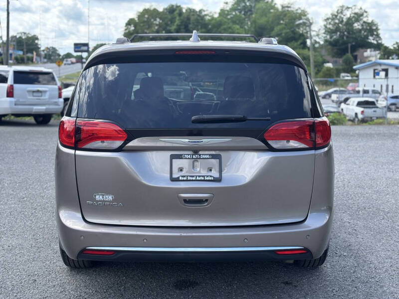 2018 Chrysler Pacifica Touring L Plus