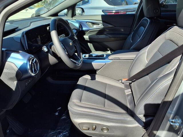 2026 Chevrolet Equinox EV LT 2