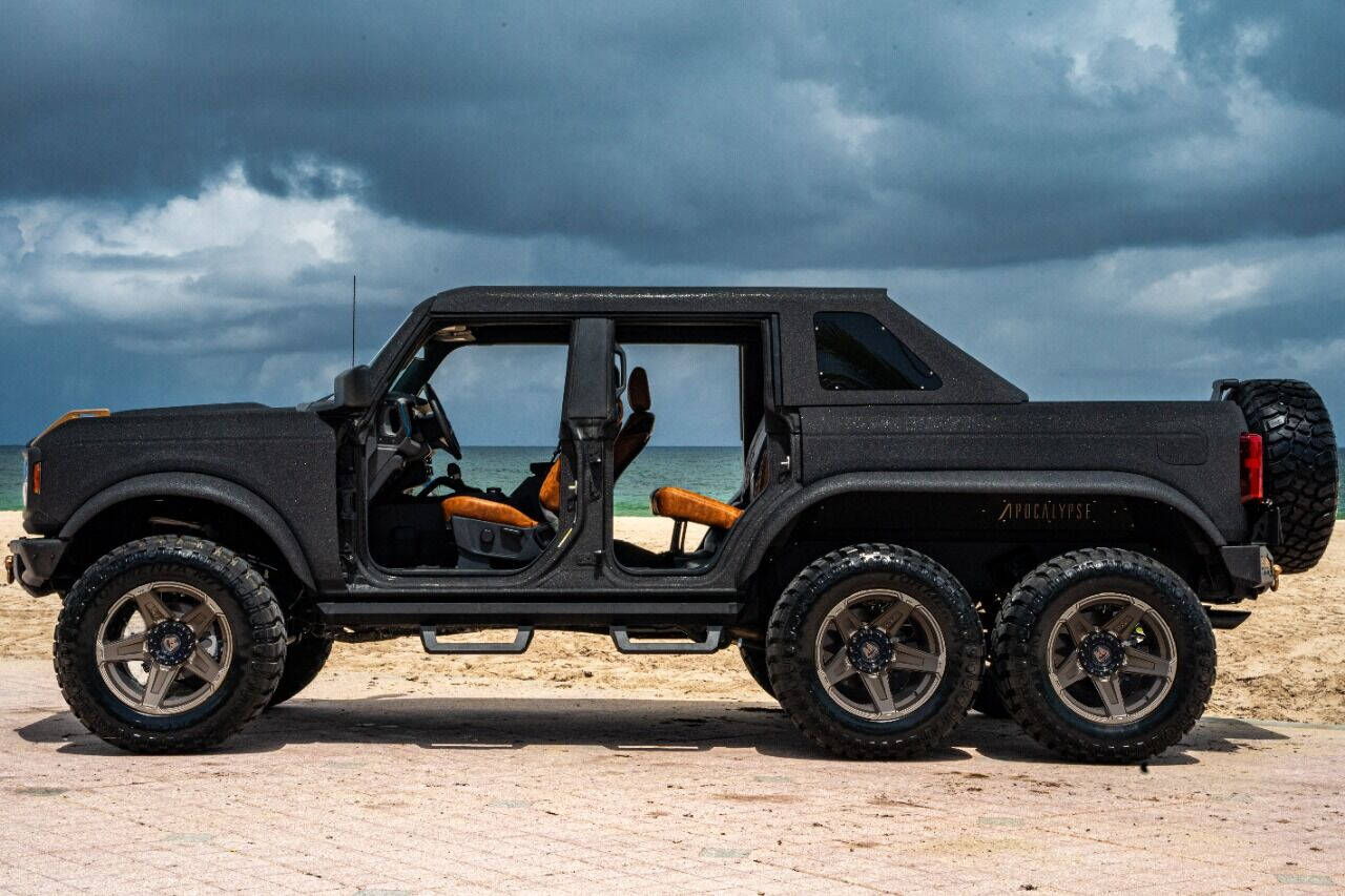 2023 FORD Bronco SUV / Crossover - $159,999