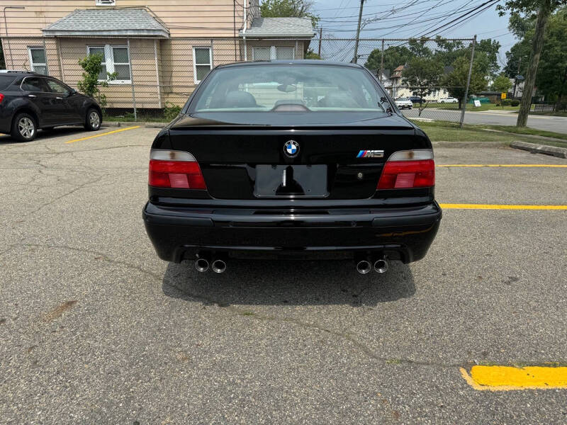 2000 BMW M5