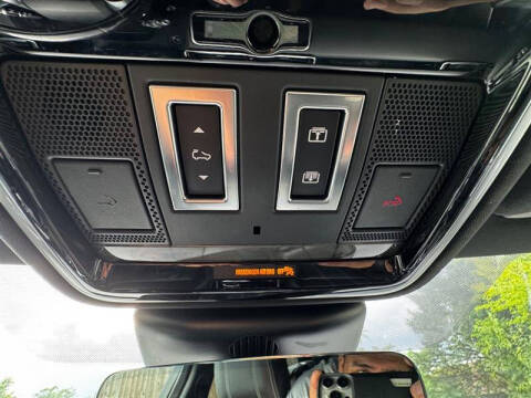 2018 Land Rover Range Rover Velar P250 R-Dynamic SE