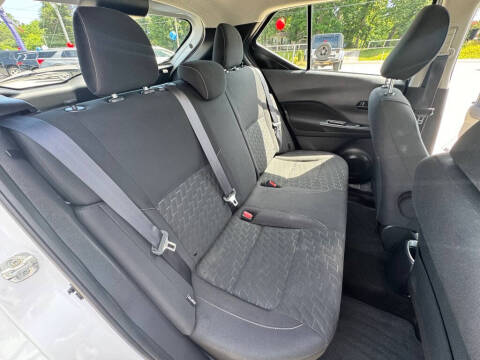 2022 Nissan Kicks S