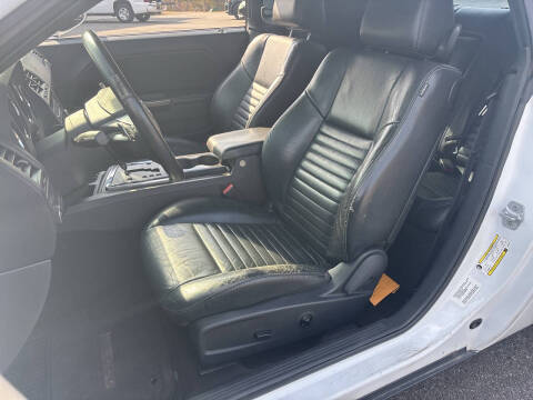 2013 Dodge Challenger SXT