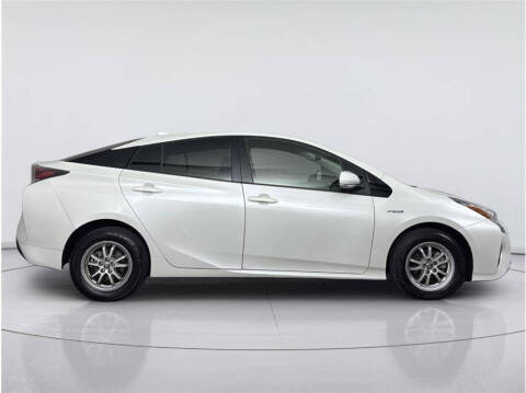 2017 Toyota Prius Three