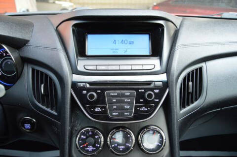 2014 Hyundai Genesis Coupe 2.0T R-Spec