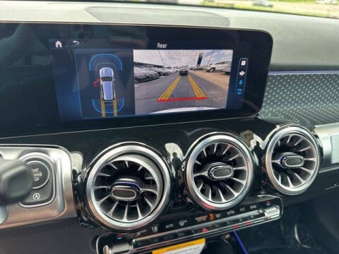 2025 Mercedes-Benz GLB GLB 250