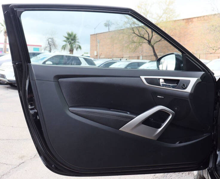 2016 Hyundai Veloster