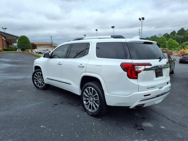 2023 GMC Acadia Denali