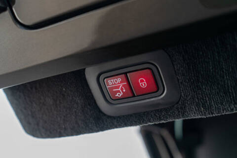 2021 Aston Martin DBX