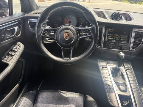 2016 Porsche Macan S