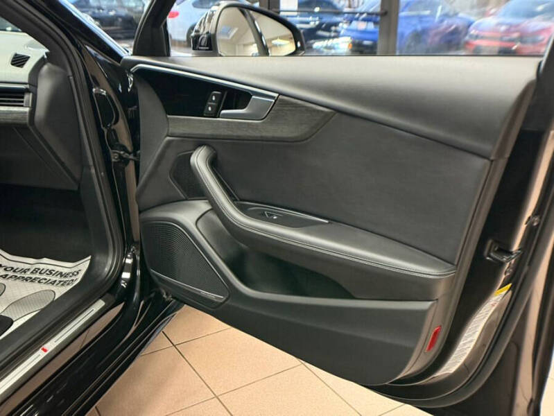 2024 Audi A4 quattro S line Prem Plus 45 TFSI