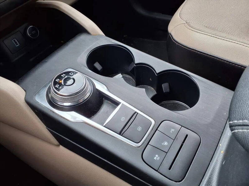 2020 Ford Escape Hybrid Titanium