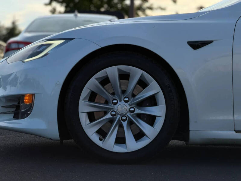 2017 Tesla Model S