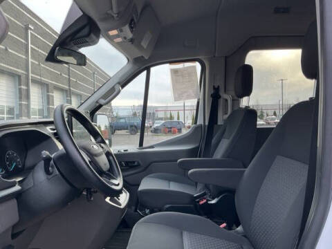 2023 Ford Transit 350 XLT