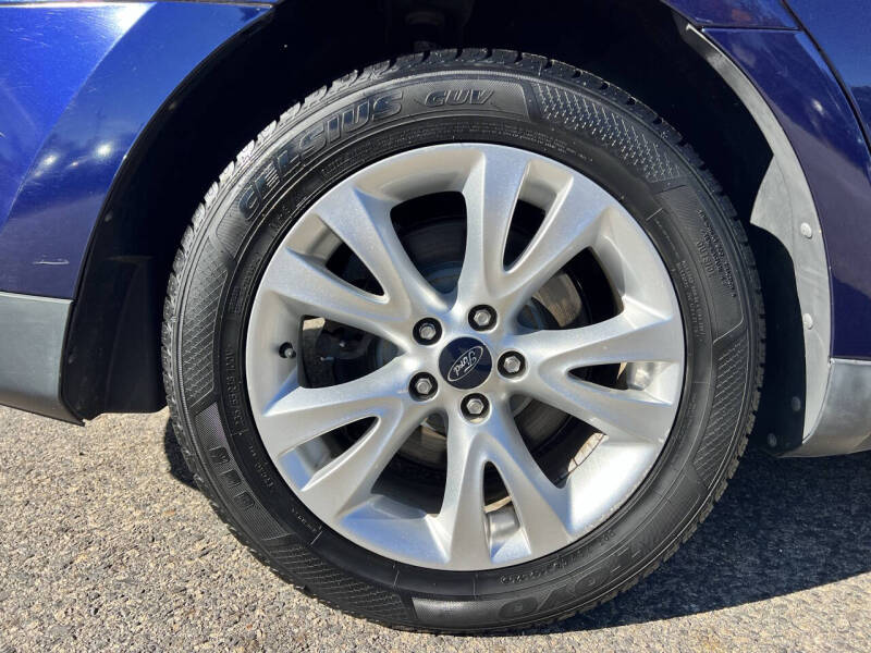 2011 Ford Taurus SEL