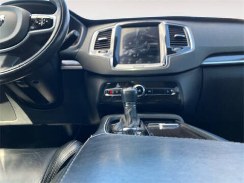 2018 Volvo XC90 T5 Momentum 7-Passenger