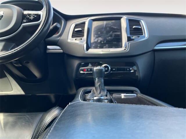 2018 Volvo XC90 T5 Momentum 7-Passenger