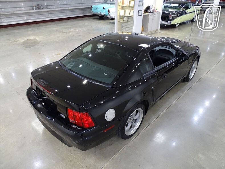 2001 Ford Mustang