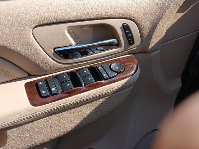 2014 Cadillac Escalade Luxury