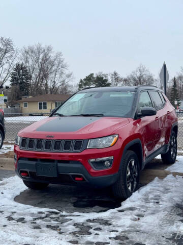 2018 Jeep Compass for sale at MIDWEST CAR SEARCH in Fridley MN