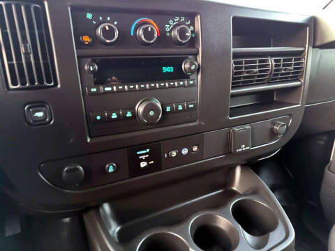 2024 GMC Savana 2500