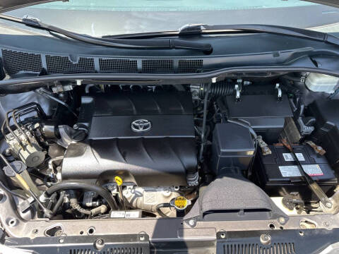 2011 Toyota Sienna