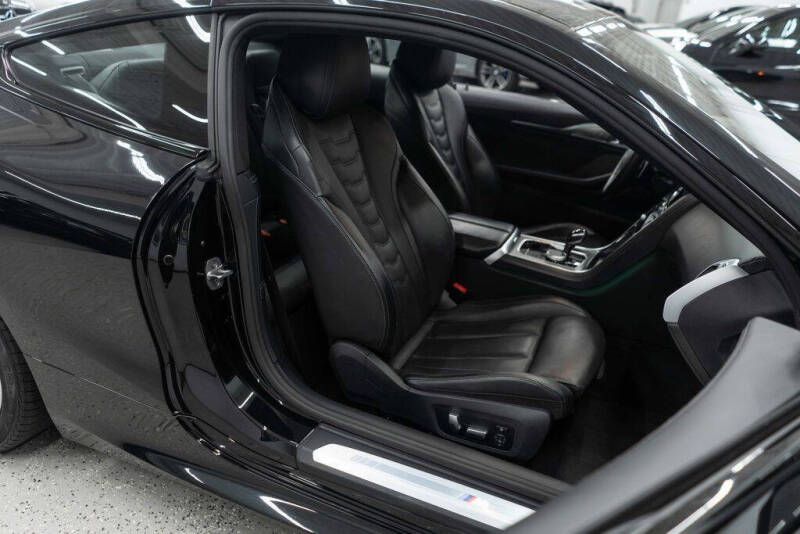 2025 BMW 8 Series 840i xDrive