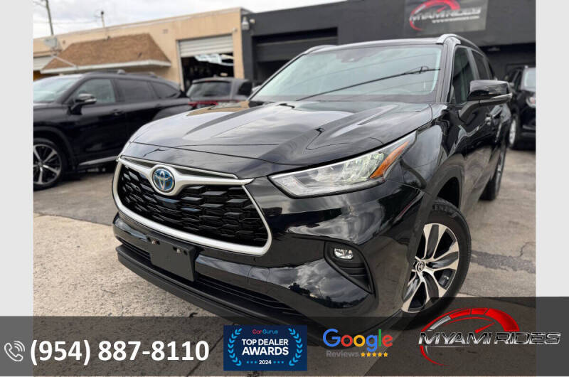 2023 Toyota Highlander Hybrid XLE