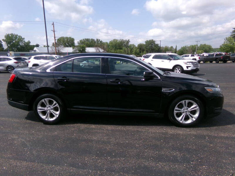 2017 Ford Taurus SEL