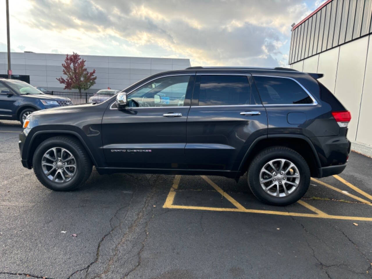 2015 Jeep Grand Cherokee for sale at Carventure in Lansing, MI