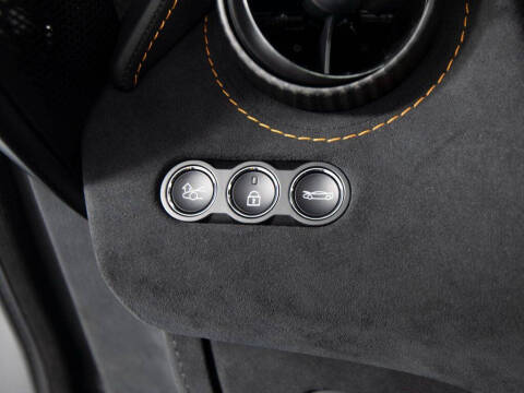 2025 McLaren 750S