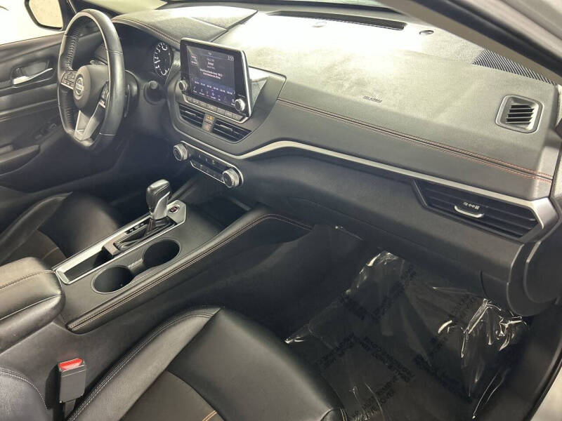 2021 Nissan Altima 2.5 SR