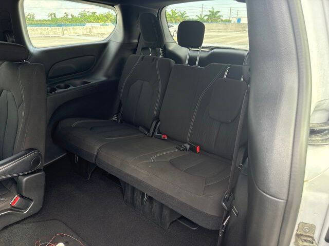 2024 Chrysler Pacifica Touring
