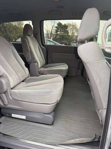 2012 Kia Sedona EX