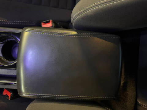 2014 Dodge Challenger SRT8 Core