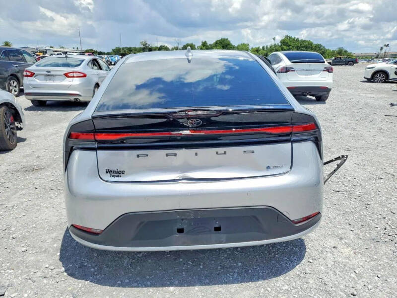2024 Toyota Prius