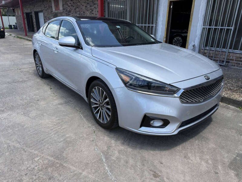 2017 Kia Cadenza Premium