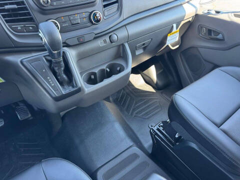 2025 Ford Transit