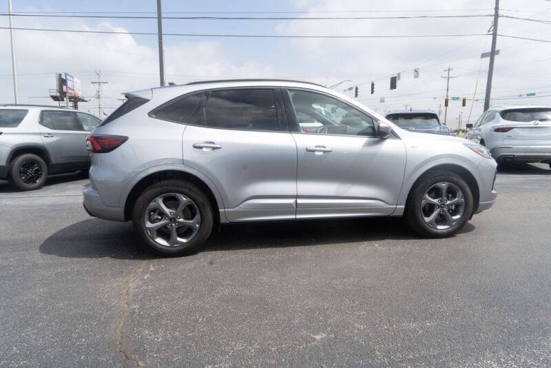 2023 Ford Escape ST-Line Select