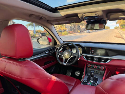 2019 Alfa Romeo Stelvio Sport