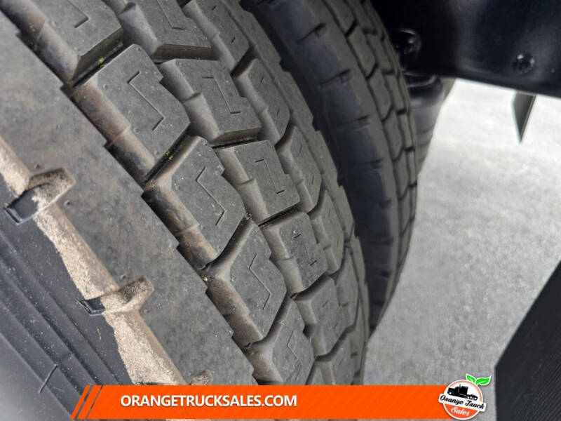 2023 Freightliner M2 106