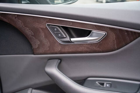 2020 Audi Q8 quattro Premium Plus 55 TFSI