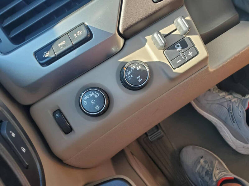 2016 Chevrolet Suburban LTZ